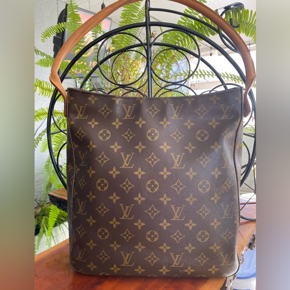 Authentic Louis Vuitton LV Looping Monogram Shoulder Bag